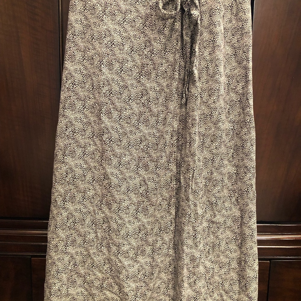 Urban Romantics black and white wrap skirt sz large